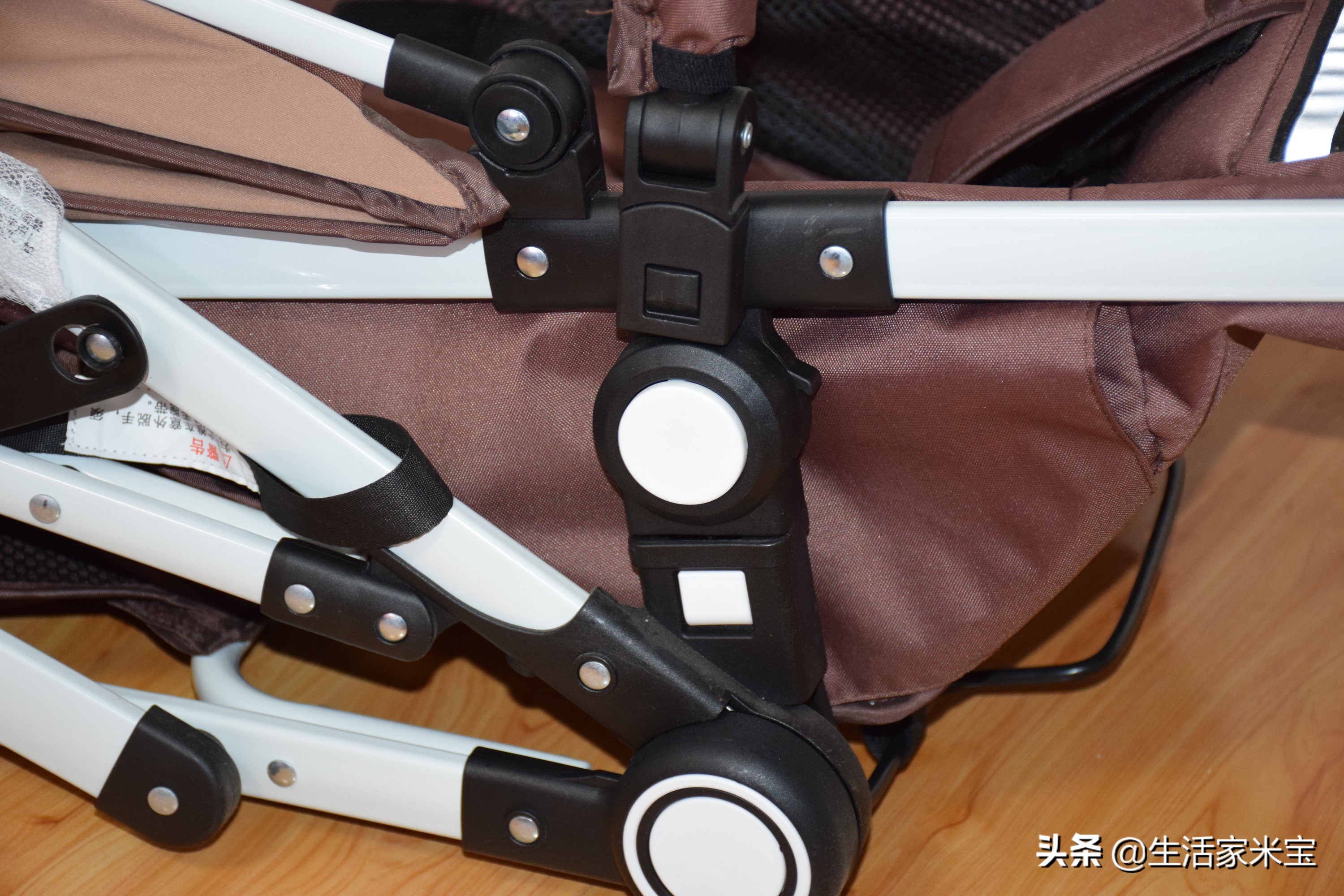 轻盈折叠小推车,实用折叠小推车