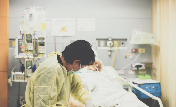 采访医生说有几种疾病能治愈,医生对病人根治不彻底怎么办