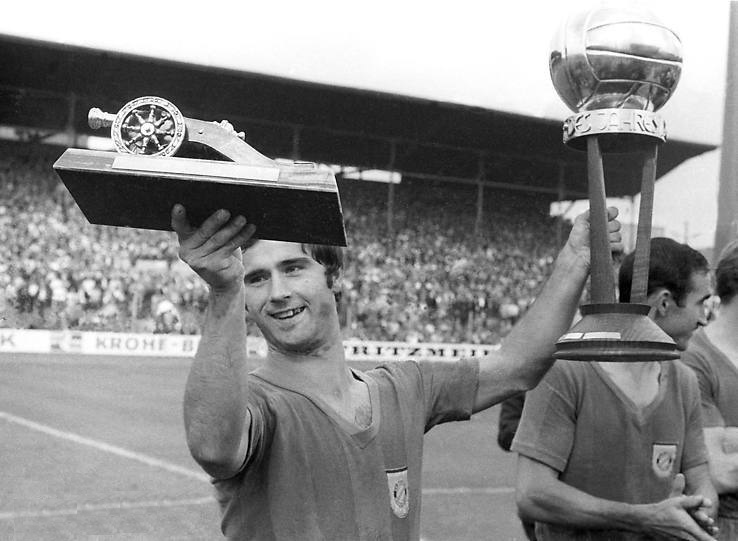 贝利罗纳尔多哪个厉害,贝利跟罗纳尔多小罗谁厉害