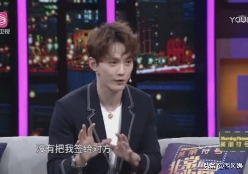 被“卖”到了香港，后自己把自己“买”了出来，太曲折，今已成名