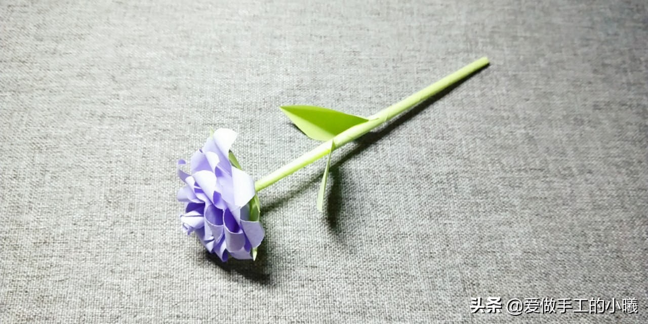 折一束玫瑰花教程简单,怎么用正方形纸折玫瑰花简单折法