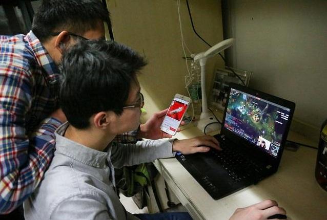 男宿管闯入女生宿舍后续处理情况,男宿管闯女宿舍取消你入住资格