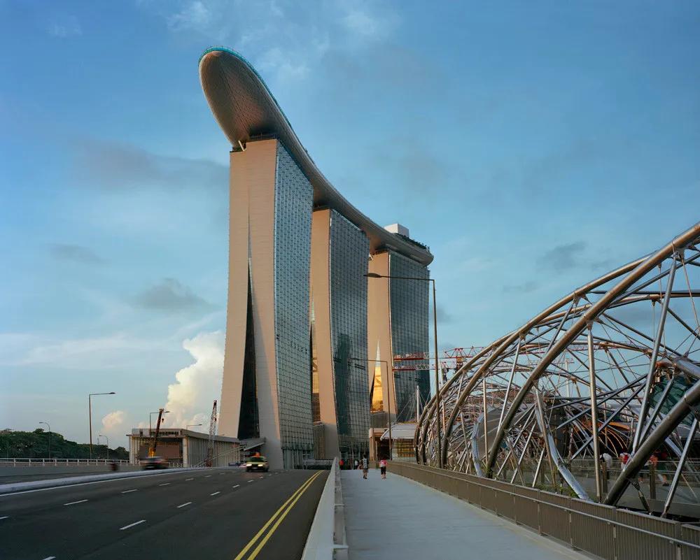 柯南居然来过这里？巨资打造的综合豪华娱乐城，最大的公共悬臂