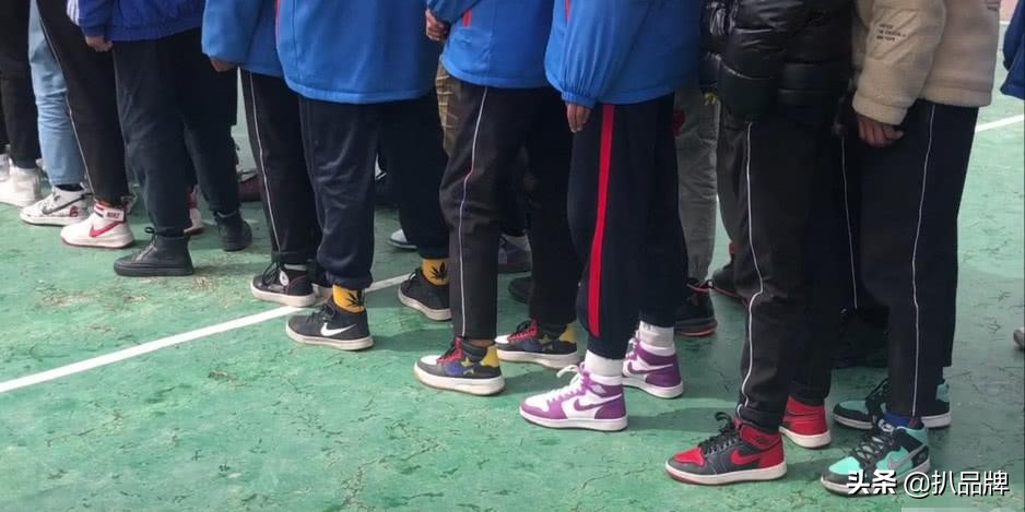 百年品牌青岛双星,老款青岛双星