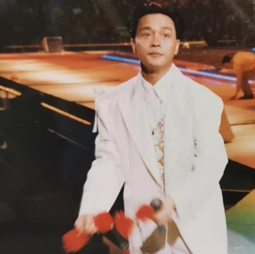 寮犲浗鑽onica绱壊瑗胯,寮犲浗鑽ｇ旱妯洓娴疯タ瑁呯収