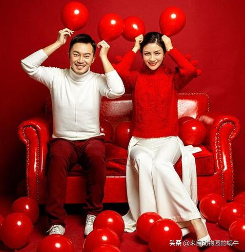 沙溢偷孩子完整版,儿子写作业偷玩手机被妈妈发现