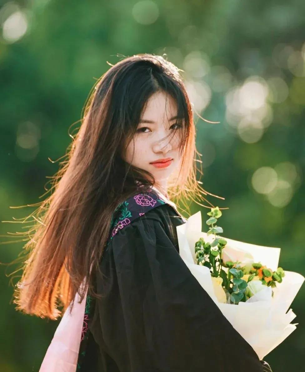 美院中国风学士服,九大美术学院学士服