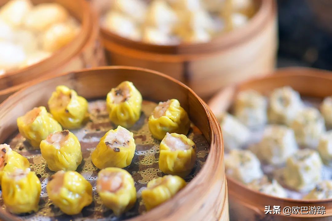 魔都四叶草洲际酒店，享缤纷自助大餐，国庆畅玩快闪啤酒节