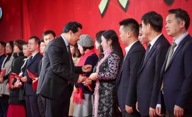 莎普爱思专治白内障,莎普爱思神药