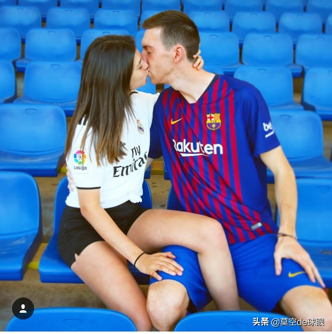 热爱足球的姐妹们最帅气,迟到的说一声,祝所有女球迷节日快乐!