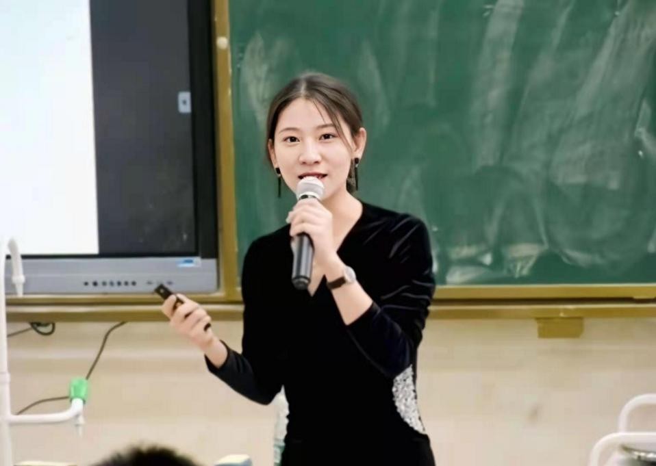 铁路局有没有好的护理专业,教师专业和护理专业哪个好录取