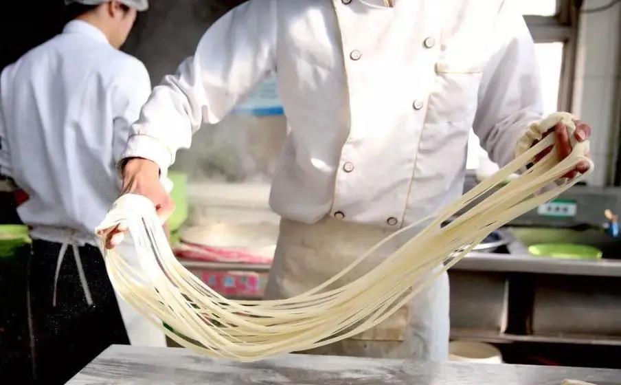 怎么用最少的钱开一个餐饮店,怎么开一个赚钱的早餐店