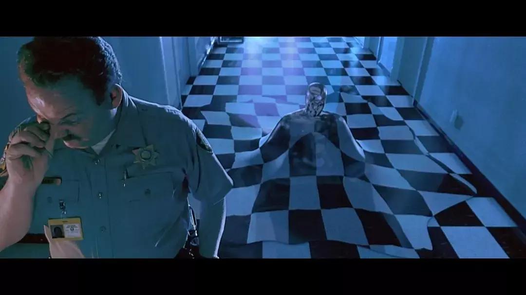 卡梅隆终结者3,卡梅隆终结者2水泥