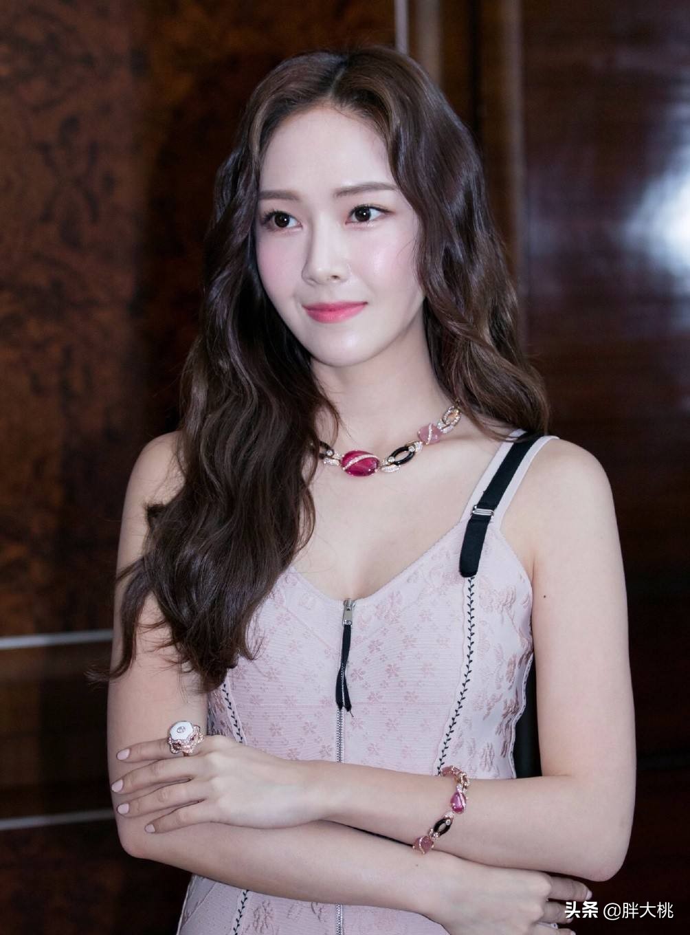 韩国女艺人背后的痛苦,韩国女爱豆背后的辛酸