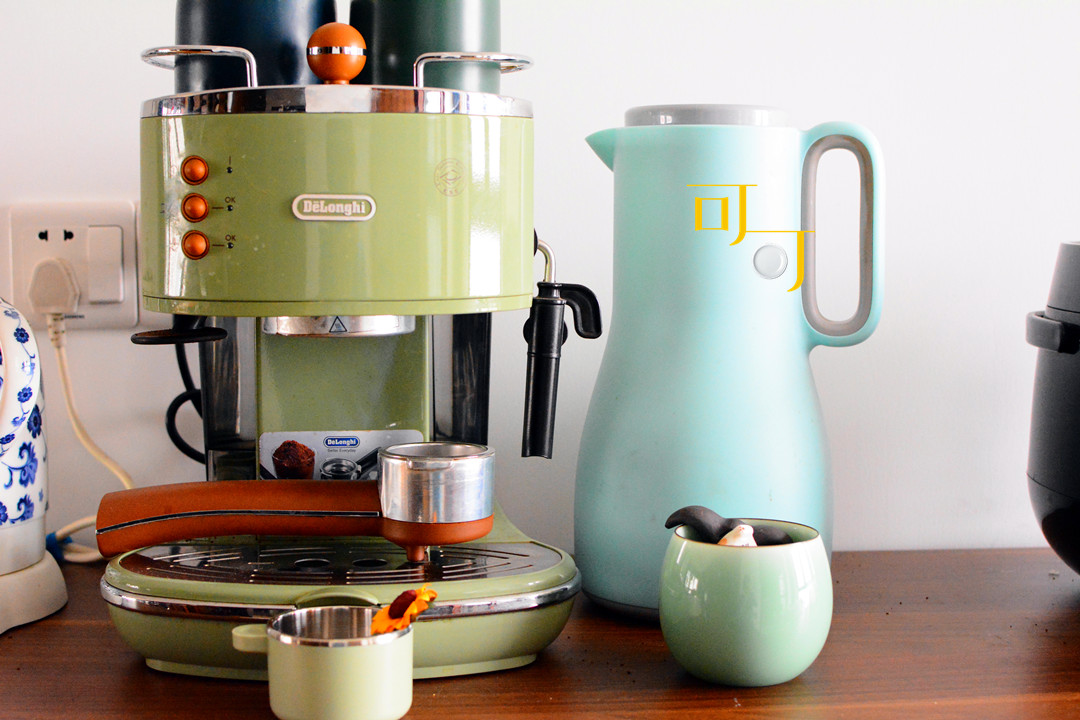 初夏清晨一杯茉莉花茶入心,初夏来一盏下关沱茶