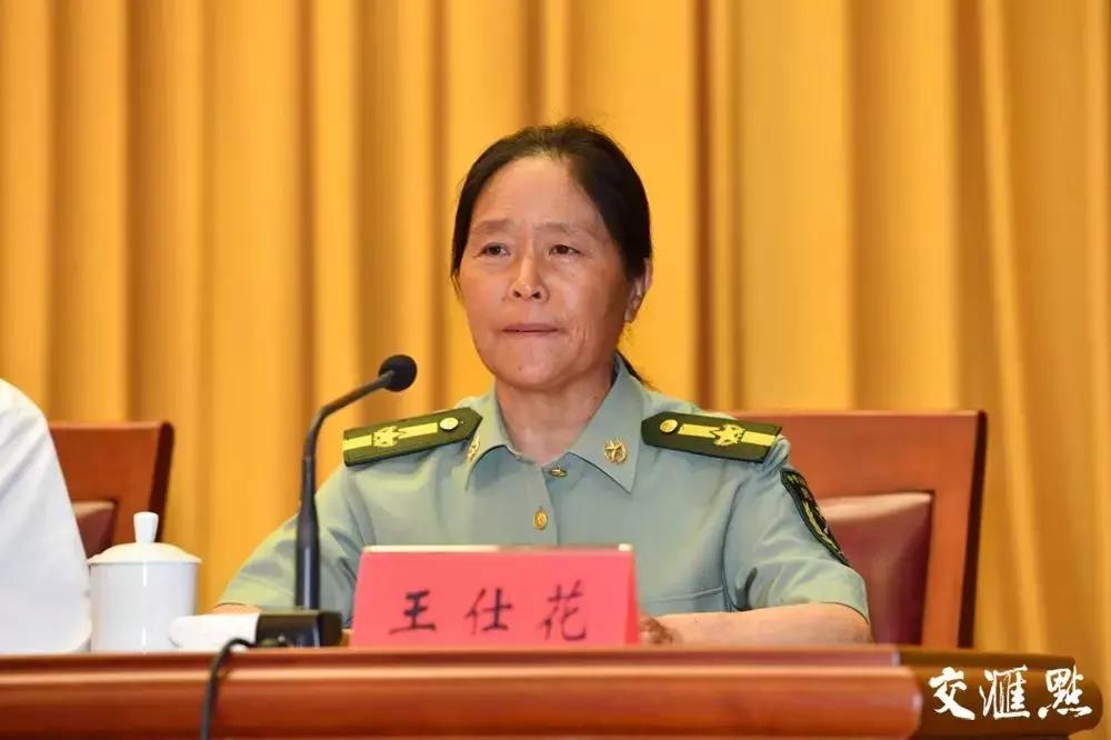 江苏省“七一”表彰会上，这4位先进典型的感人事迹，激起阵阵热烈掌声！（报告摘录）