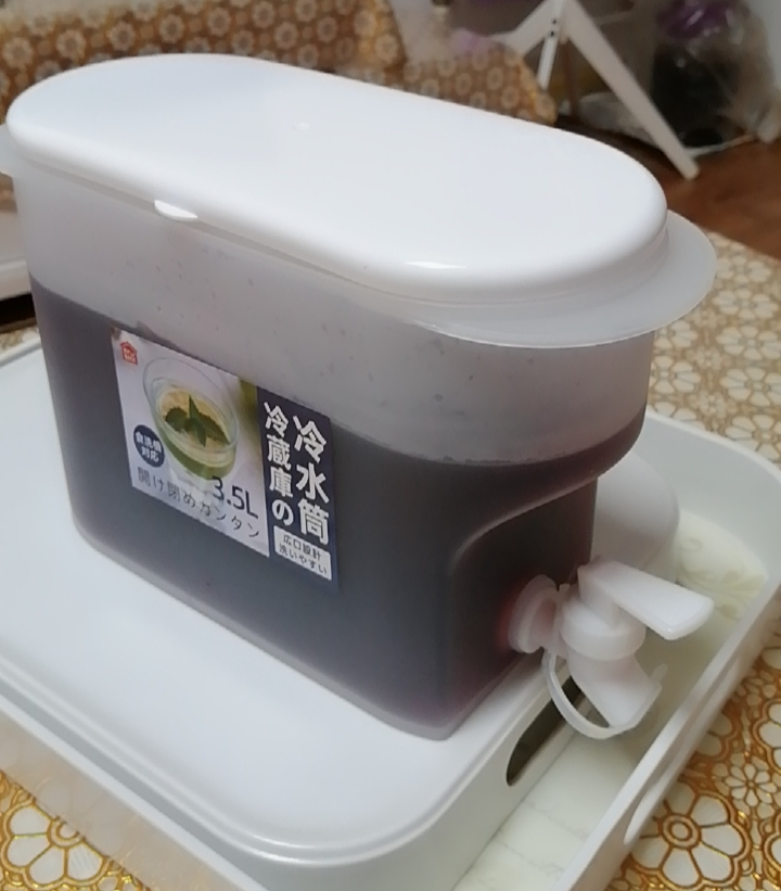 在这些家居奇观面前,德国的“油烟往屋内排”都显得小儿科了