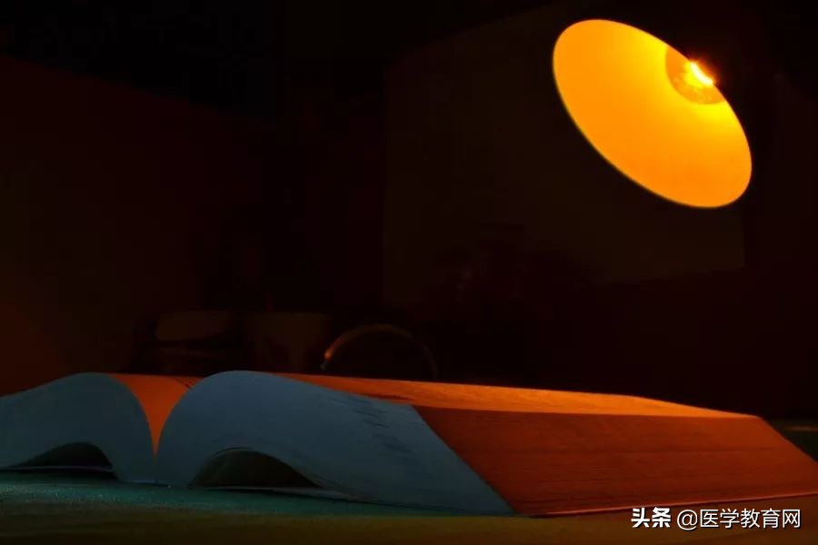 哪吒降妖记里面所有导演,哪吒导演获奖短片