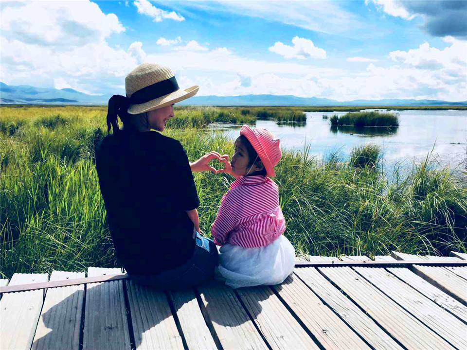 如何和18岁孩子聊天沟通,和成年孩子聊天总是出现尬聊