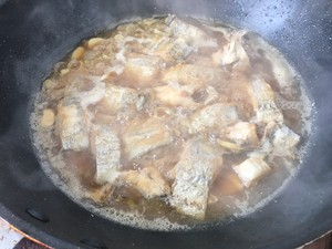 红烧带鱼提前一天腌制好吗,红烧带鱼需要注意什么