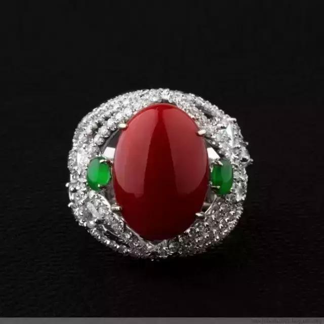 红珊瑚珠宝纯天然图片,红珊瑚珠宝配饰