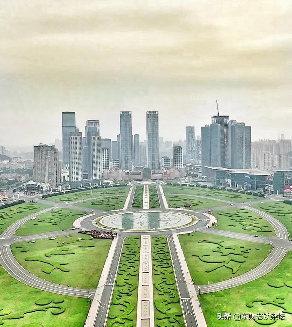 大连星海广场震撼,大连哪儿能看见星海广场全景