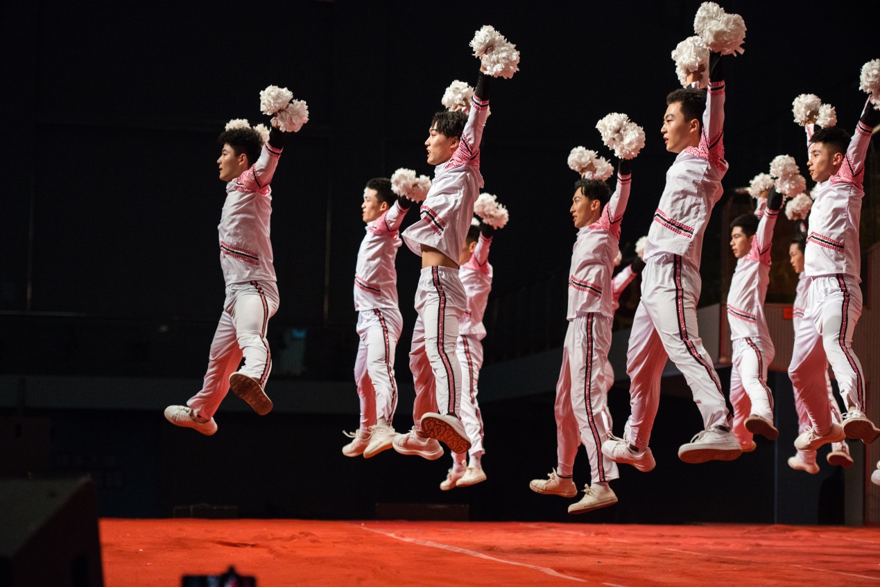 欣赏肚皮舞的魅力,欣赏街舞的感受