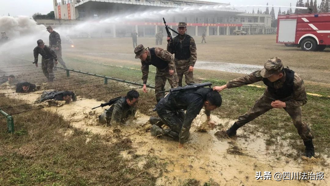 魔鬼周训练精彩图片,魔鬼训练周健身
