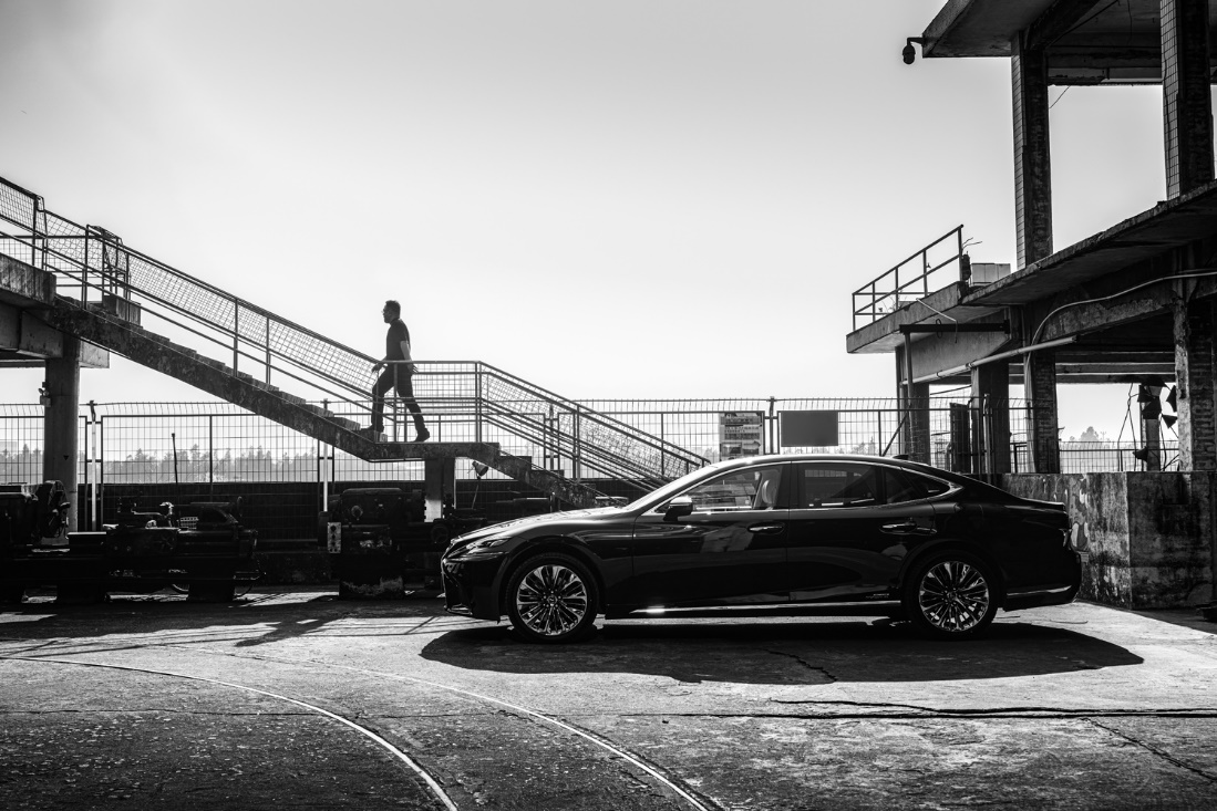 选择顶配LS500h的理由是什么?“马克莱文森音响”