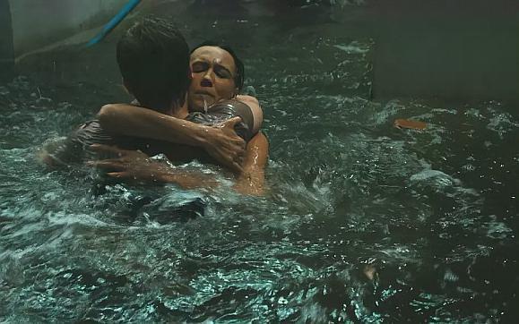 大海啸之鲨口逃生完整视频,大海啸之鲨口逃生完全版