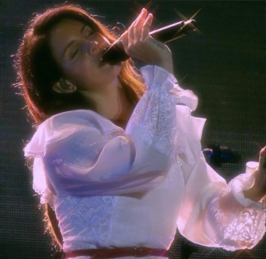 麦粒和大雷,麦粒唱打雷姐的歌