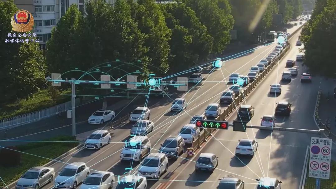 实时监控车流量的红绿灯,可以预知车流量的红绿灯