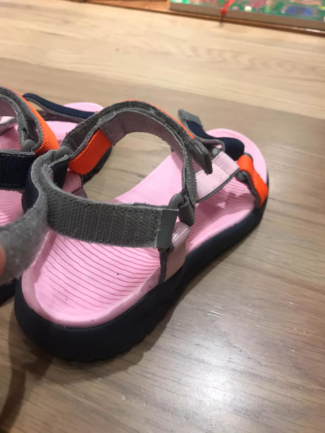 儿童凉鞋什么材质耐穿又好看,儿童凉鞋怎么推荐