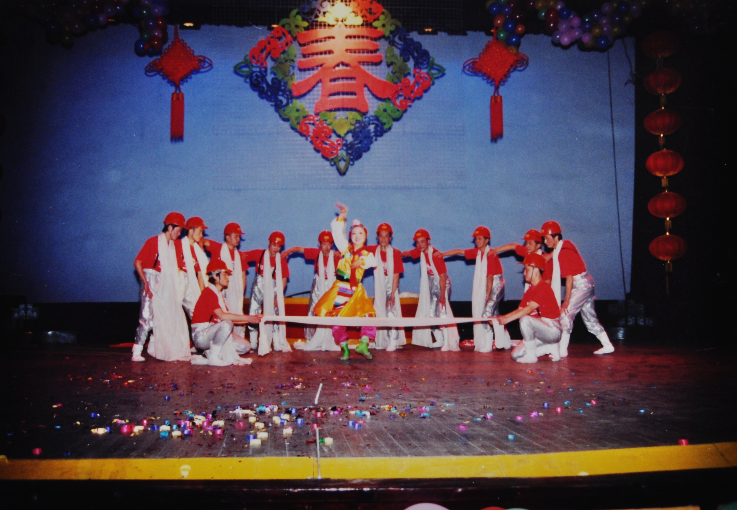 一座有光影又有历史的老厂――四川长征制药厂