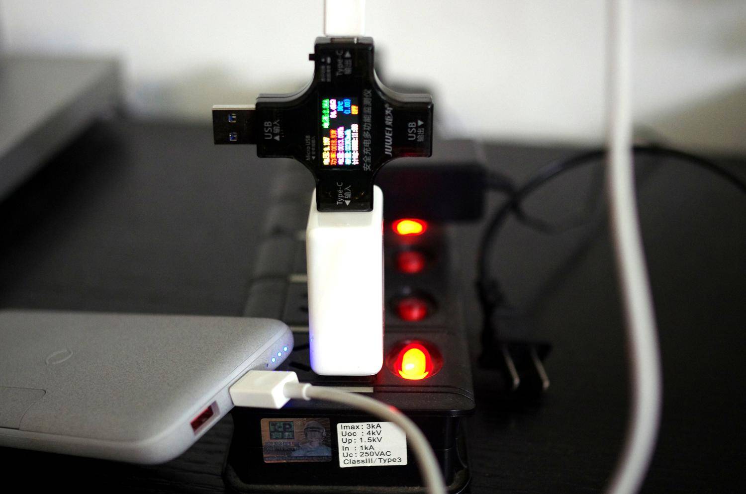 mipow无线充电宝可以有线充电吗,nank南卡磁吸无线充电宝