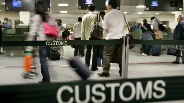 国际机票要什么日子订比较省钱,国际机票省钱