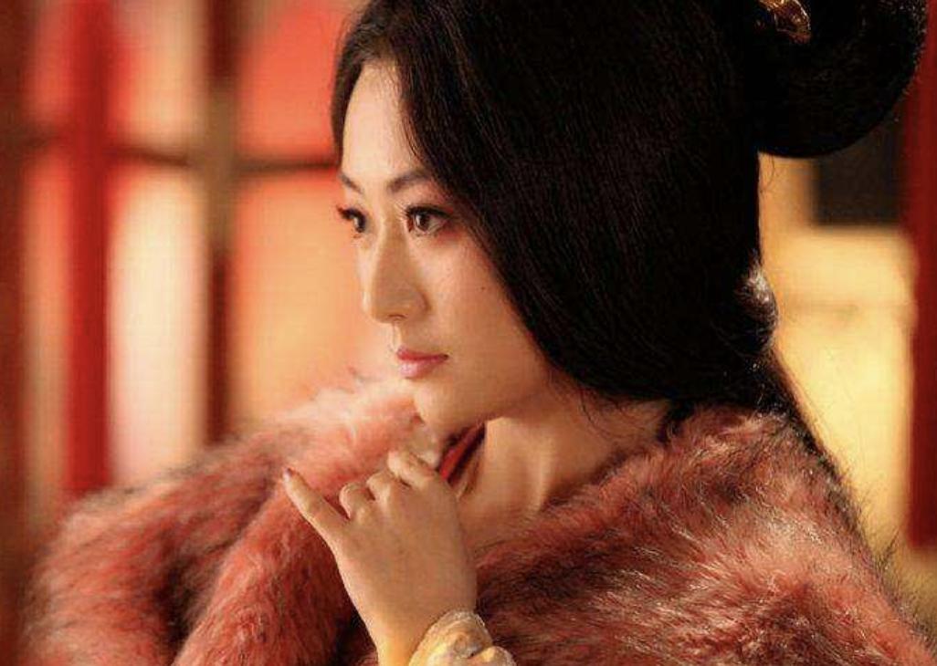 悲催！老爹抢了自己媳妇，还生了地位比自己高的弟弟？何解？