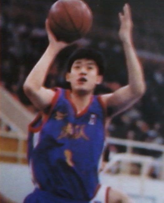 张卫平篮球集锦,张卫平为什么告别篮球