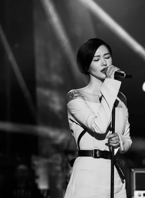 她们惊艳世人,她们惊艳了时光书籍