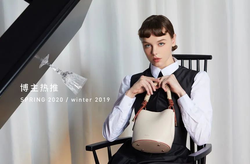 小众轻奢女包mk,还在买名牌包包吗