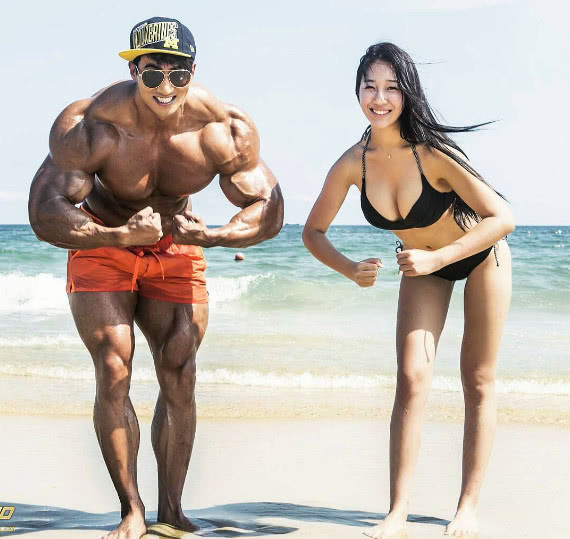 韩国肌肉巨兽黄哲勋广告,韩国肌肉巨兽黄哲勋舞蹈秀