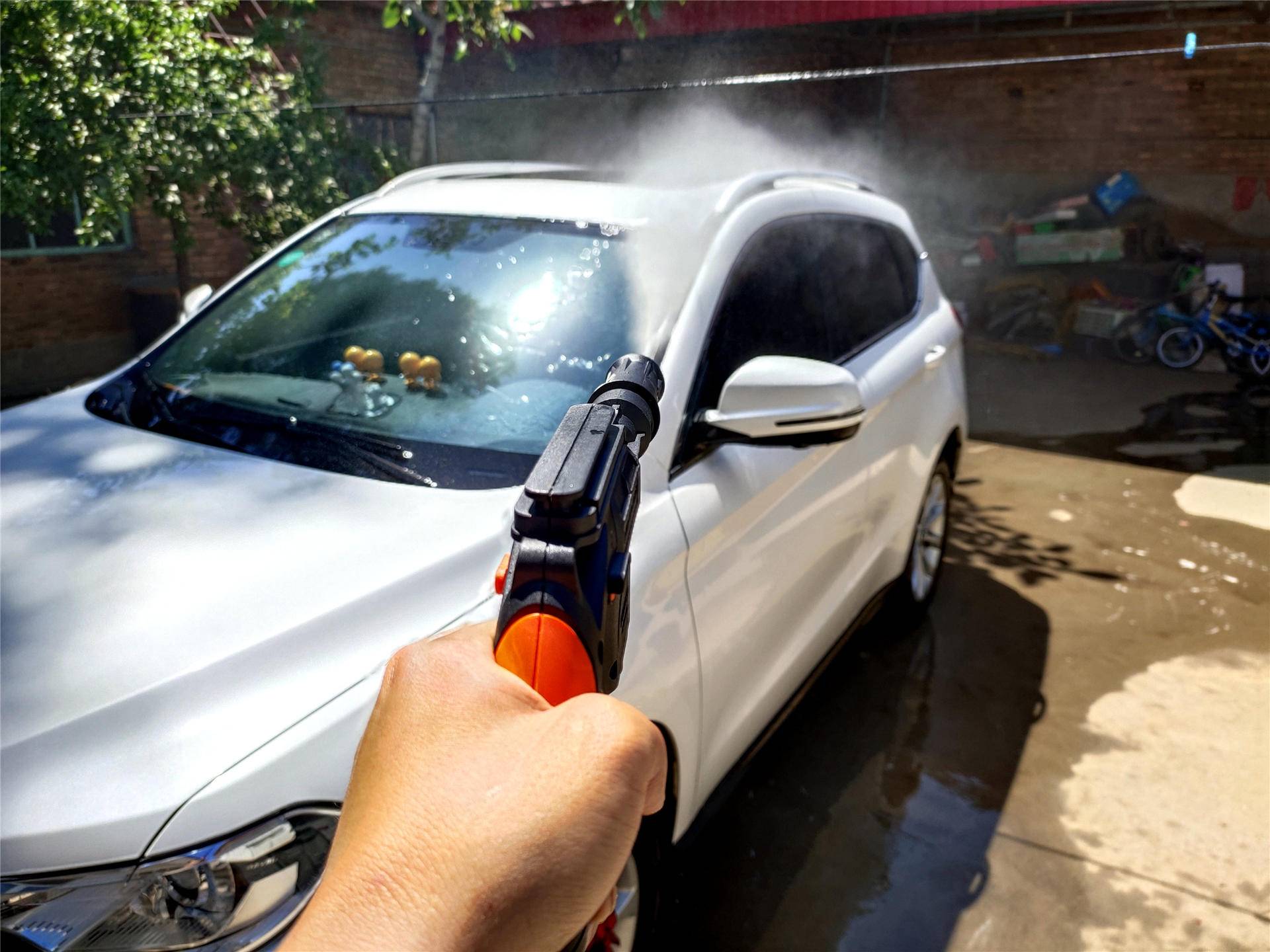 从设计看品质，200斤强劲高压加持，亿力高压洗车机到底值不值？