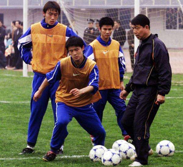 上海足球02队,上海足球往事