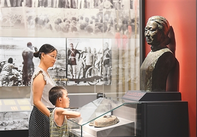 英雄母亲邓玉芬精神,英雄邓玉芬家人今何在