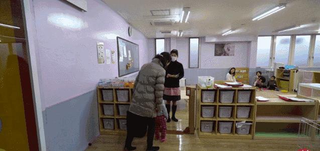 孩子在学校里打架还撒谎,孩子在幼儿园打架老师装作不知道