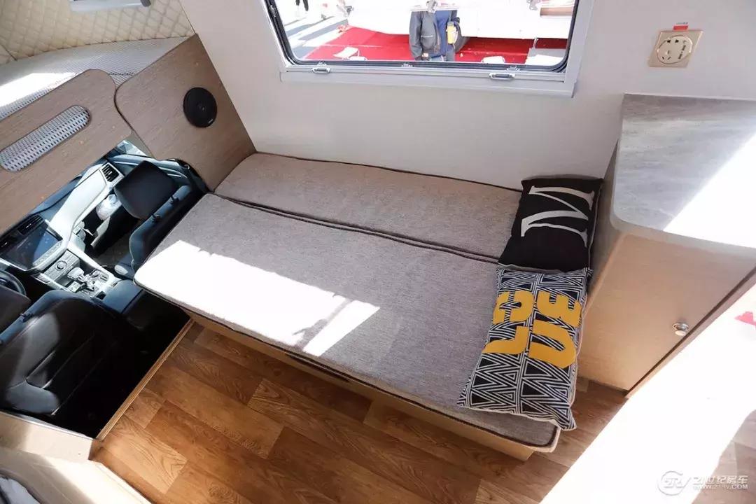 自动挡四驱越野房车40万以下,自动挡皮卡房车10万左右