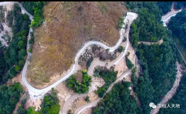 川藏铁路跨越的地形区,川藏铁路穿越横断山脉