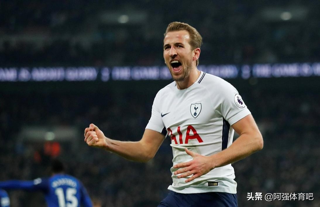 c罗进入莱万排名,c罗身价最新排名