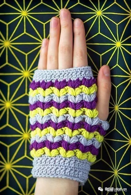 最新手套编织图冬,一线织到底的手套教程