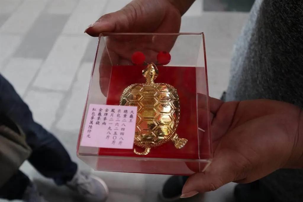 嘉义县东石乡先天宫元宵节“求乞大龟王”首次破3万台斤